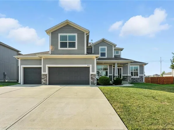 28313 W 162nd Ter, Gardner, KS 66030