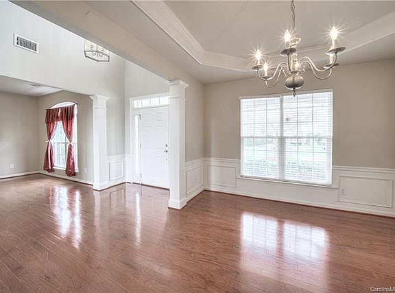 5th image of 10423 Olde Ivy Way