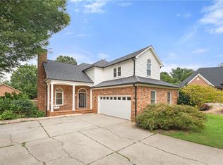 153 Suntree Dr, Advance, NC 27006