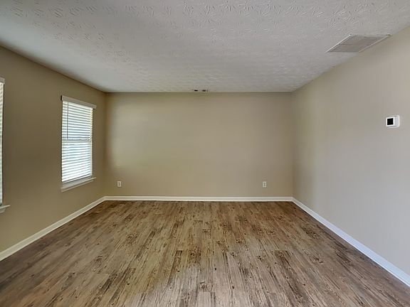 4th image of 933 Parkside Place Ave