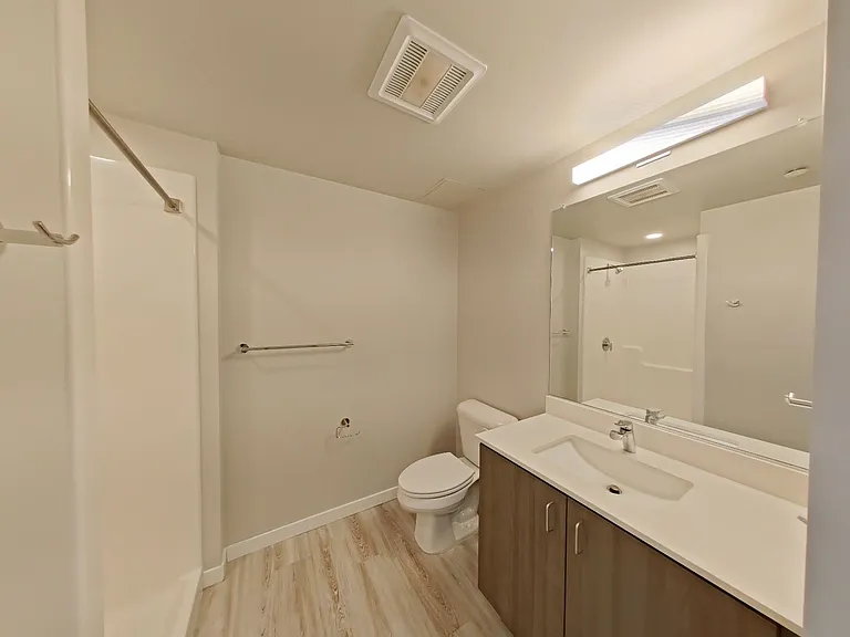 Ferry Street Flats - Modern Studios and Lofted units right by campus! — Photo 34