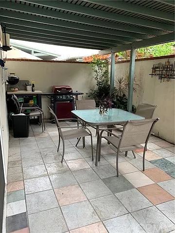 Covered Patio (photo 1)