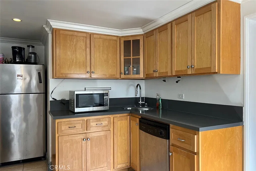 1 bed, 700 sqft, $2,699 — Photo 4