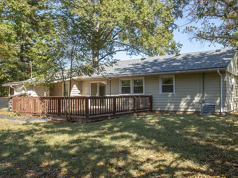 3100 Furman Blvd — Photo 7