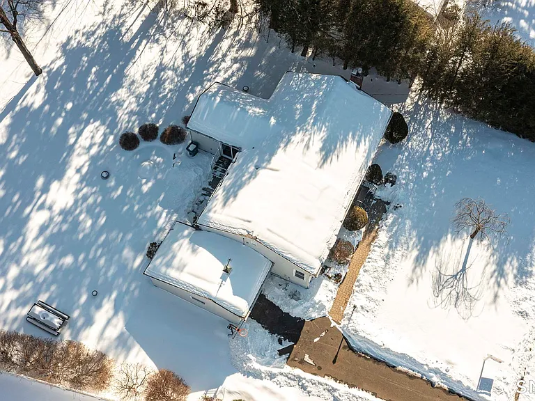 26 Kelly Rd — Photo 36