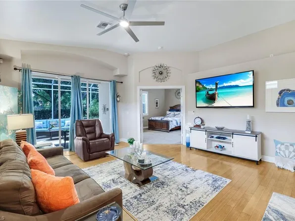 8683 Ibis Cove CIR, NAPLES, FL 34119