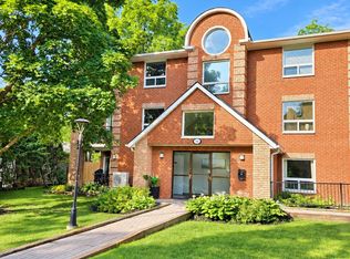 166 Owen St #204, Barrie, ON L4M3H9