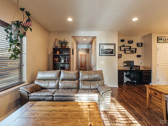 5th image of 20285 SE Knightsbridge Pl