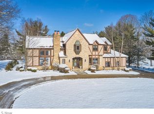 3581 N Fork Dr, Akron, OH 44333