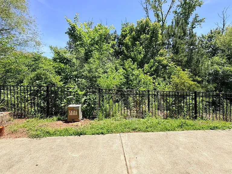 2135 Junewood Ln — Photo 46