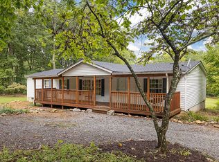 2000 Waltons Store Rd, Louisa, VA 23093