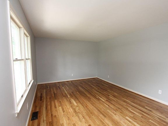 4th image of 405 Forrest Dr