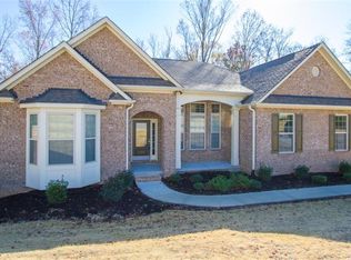 143 Burberry Dr, Williamston, SC 29697