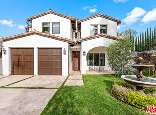 13031 Bloomfield St, Studio City, CA 91604