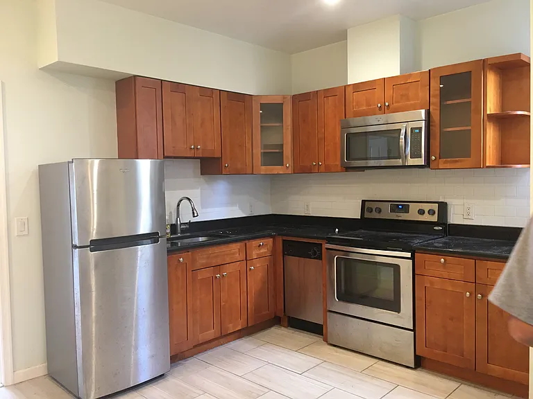 630 South St #3F — Photo 6