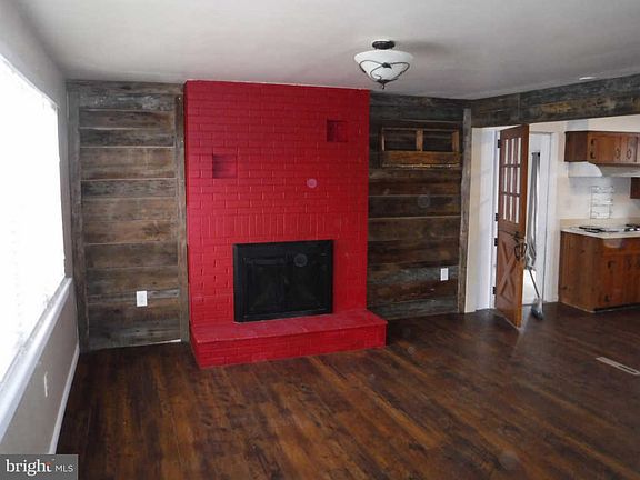 5th image of 7209 Catherine Dr