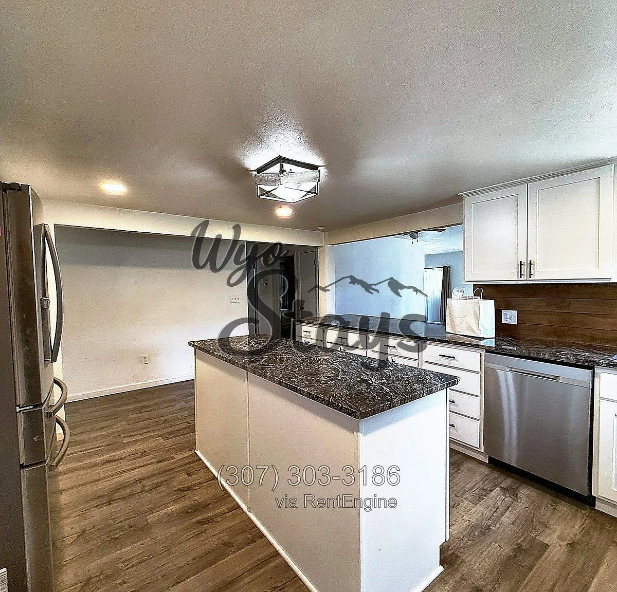 3 bed, 2.5 bath, 2336 sqft, $3,250 — Photo 4