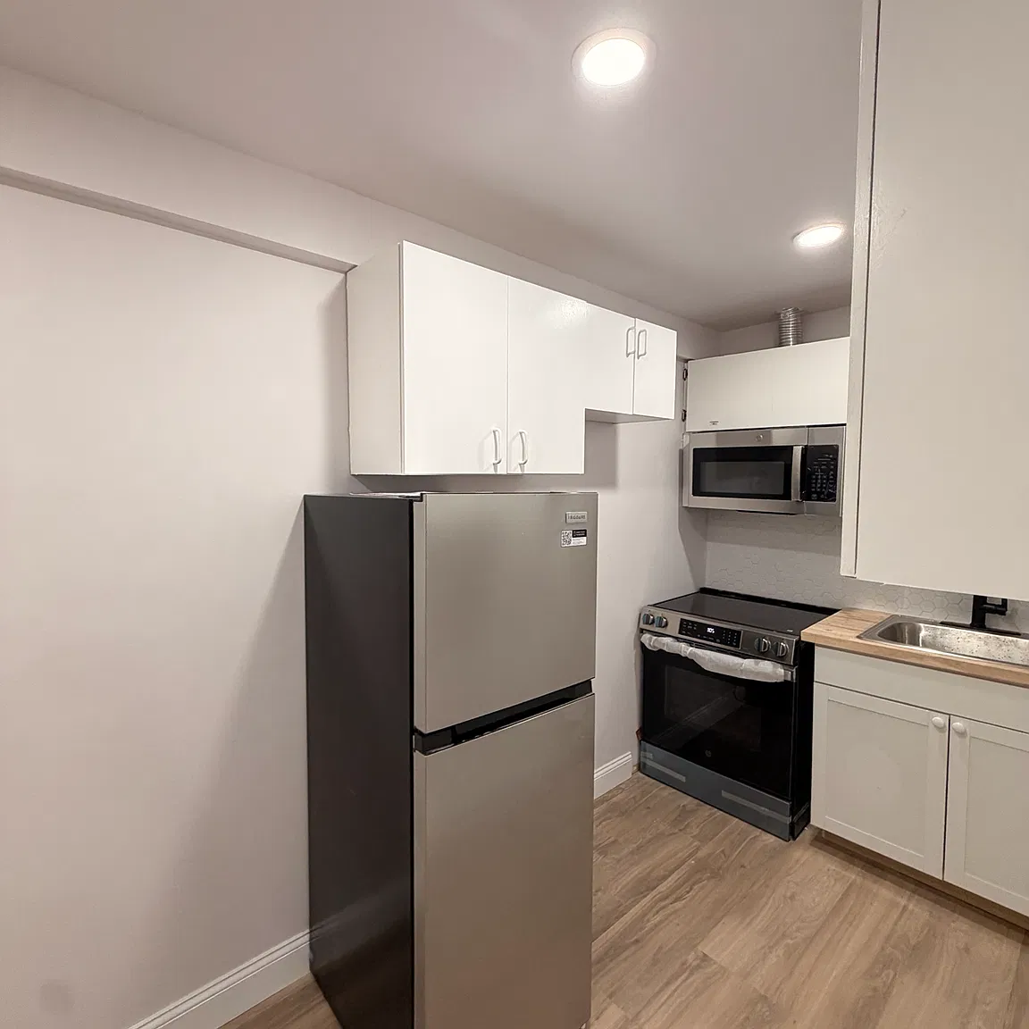1 bed, $2,200 — Photo 1