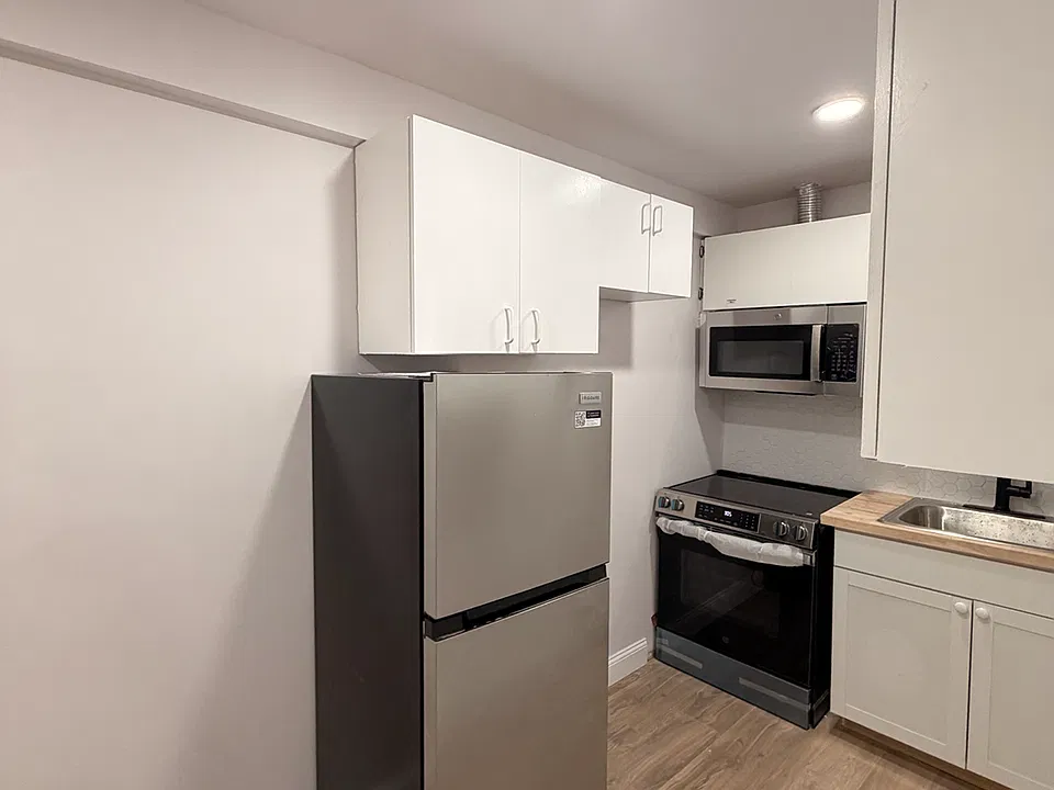 1300 P St #2