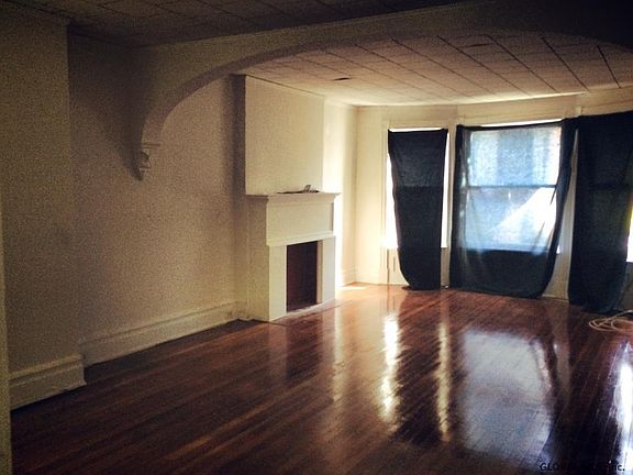 2nd image of 16 Oakwood Ave