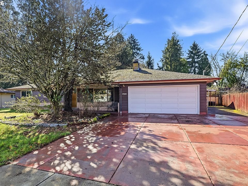 1st image of 700 NE Donelson Rd