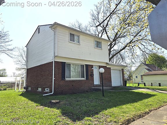 2nd image of 342 Melvin St