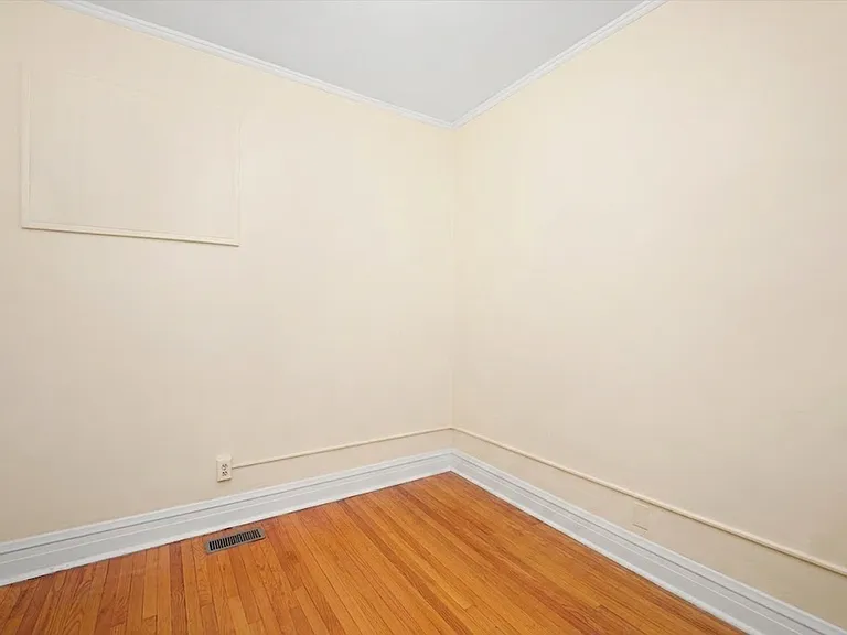 1629 W Foster Ave #1 — Photo 8