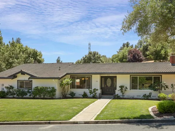 15 Ashbrook Pl, Moraga, CA 94556