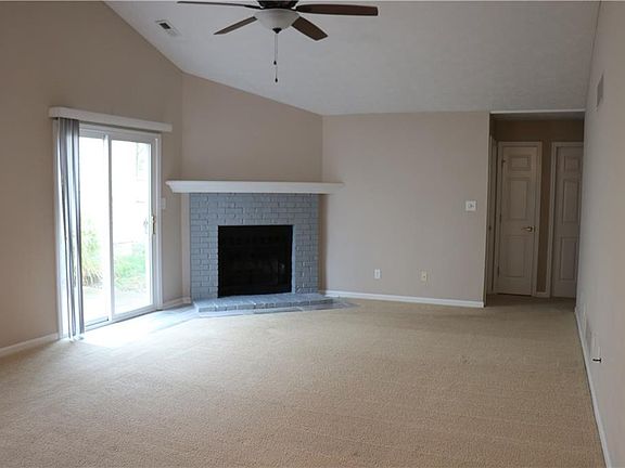 2nd image of 9382 Colony Pointe West Dr