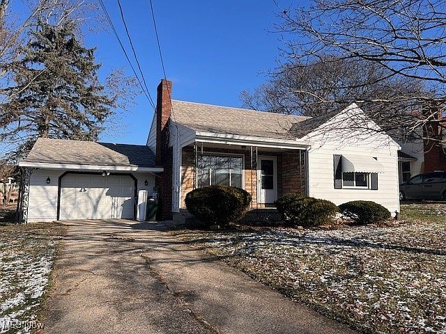 1st image of 96 Rosary Dr