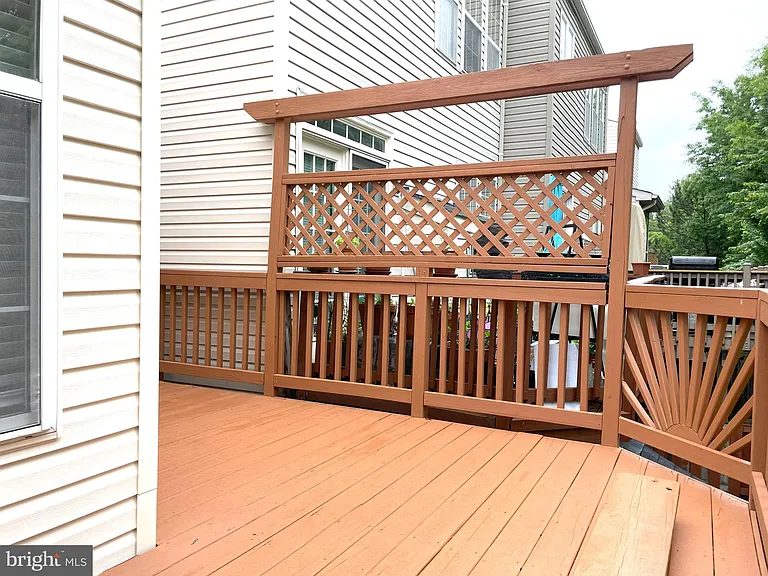 2540 Banshire Dr — Photo 21