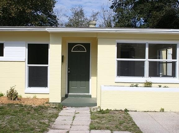 2nd image of 150 N Garfield Dr