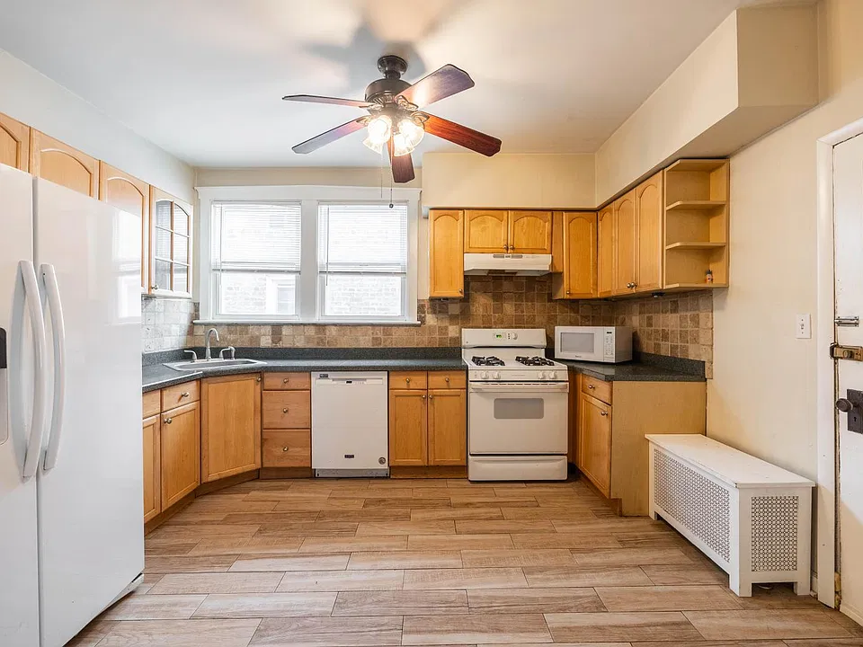 5126 W Cullom Ave #2F
