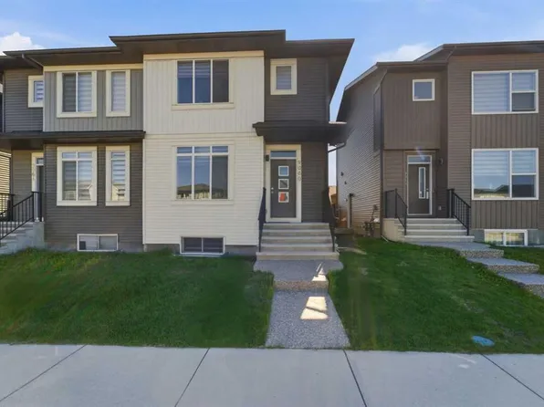 9060 W 52nd St NE, Calgary, AB T3J 0V7