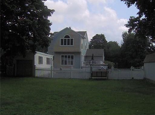 2nd image of 278 Applegarth Rd