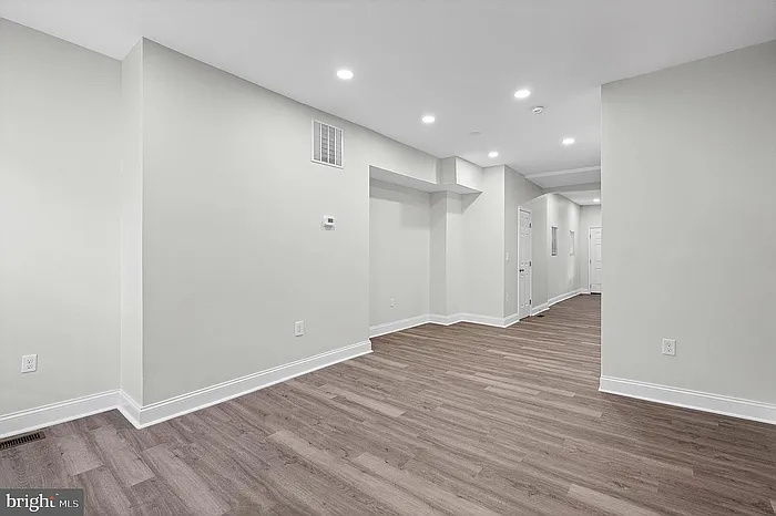 3 bed, 2.5 bath, $2,700 — Photo 4