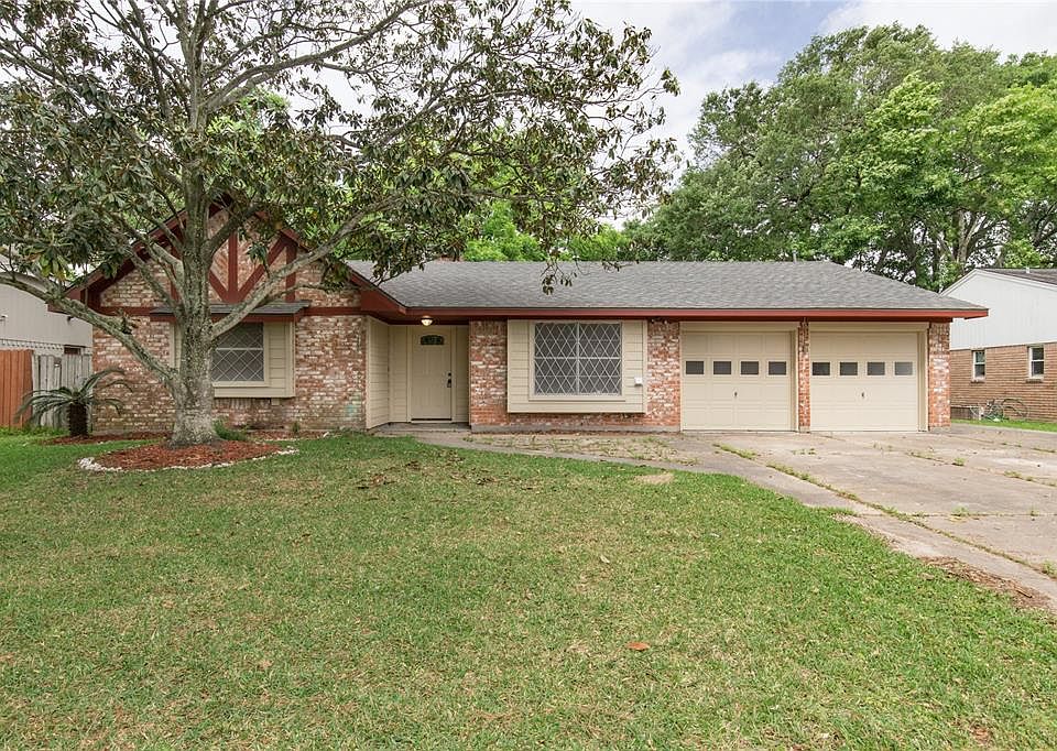 1st image of 242 Highland Terrace Dr