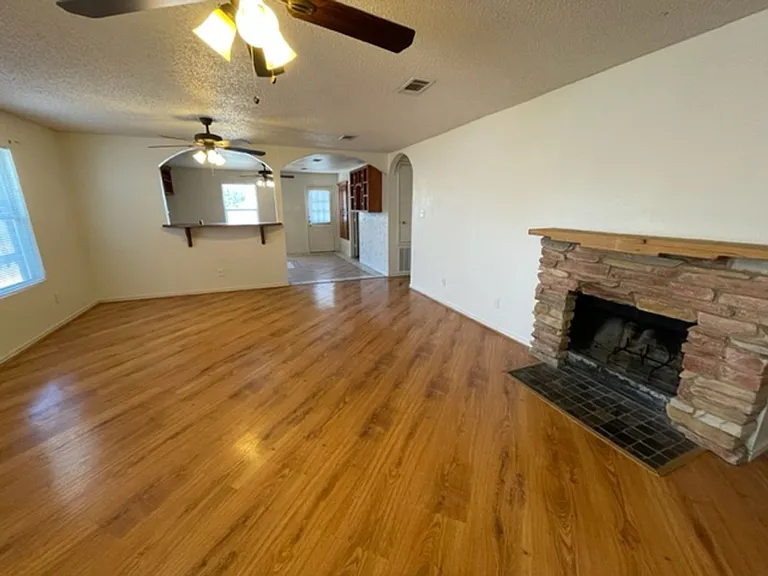 5413 Emmeryville Ln — Photo 4