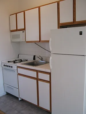 Rented by J Misrahi Realty Corp | media 14