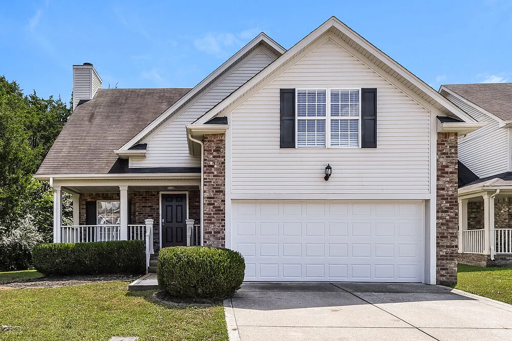 4 bed, 2.5 bath, 1986 sqft, $2,430 — Photo 1