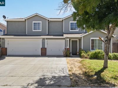 2773 Swan Ln, Los Banos, CA, 93635