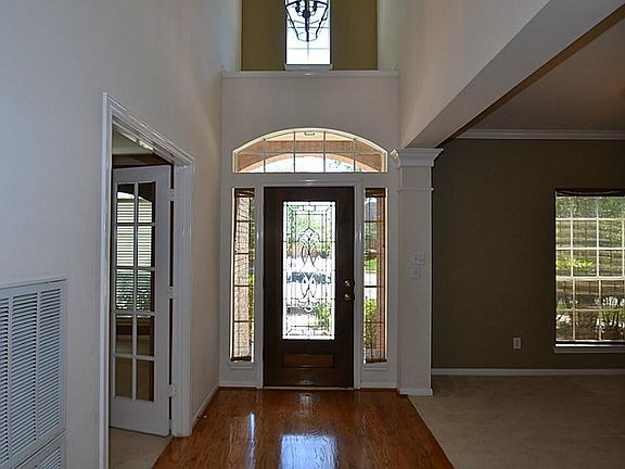 3rd image of 5706 Monterrey Springs Dr
