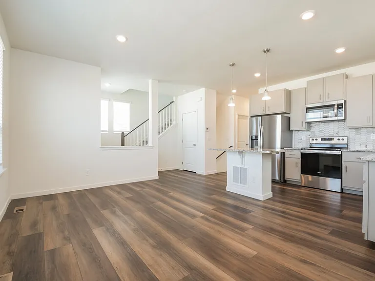 4734 N Tower Ct — Photo 9