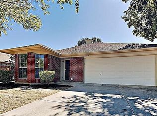 2808 Monthaven Dr, Arlington, TX 76001