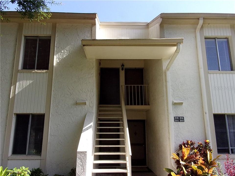 1st image of 204 Pine Ct #64
