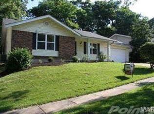 193 Shadyoak Dr, Ballwin, MO