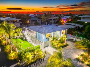 876 Gulf Dr, Summerland Key, FL 33042