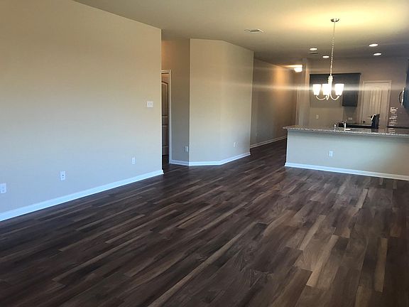 3rd image of 433 Galway Bay Ln