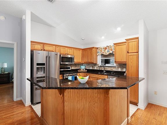 5th image of 1781 Scarboro Ct