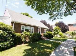 22 Traverse St, Newton, MA 02458